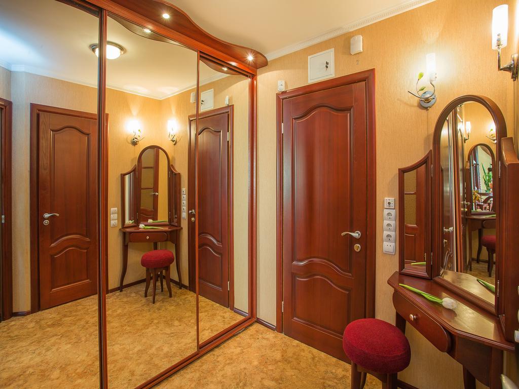 Studio De Luxe With Jacuzzi Sumy Habitación foto